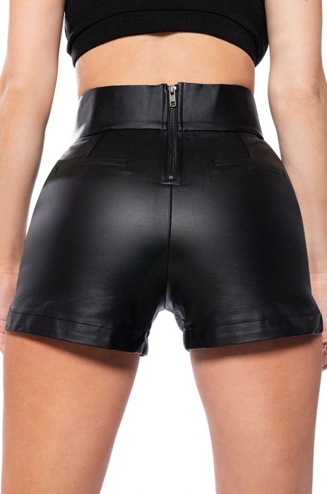 AMMO X AKIRA BIG BOOTY PLEATHER SHORTS in black