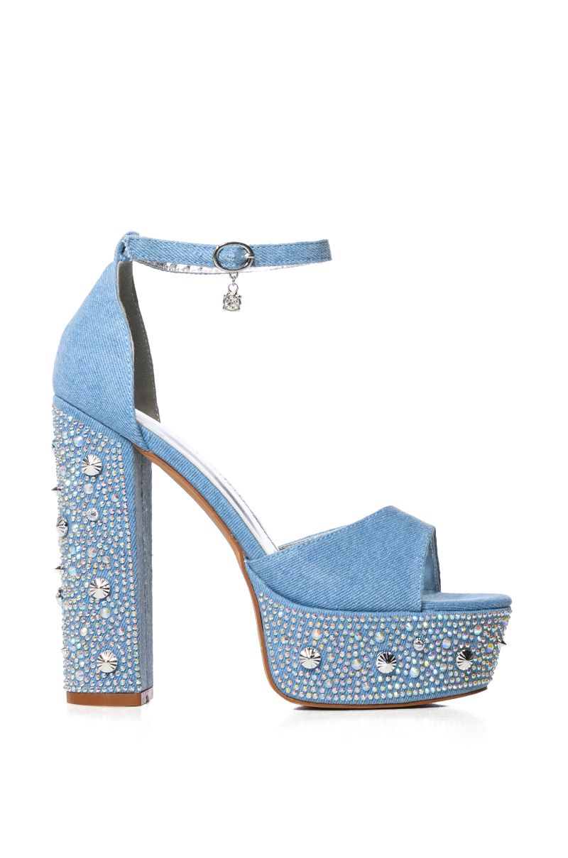 AZALEA WANG ARABELLE EMBELLISHED CHUNKY SANDAL IN DENIM