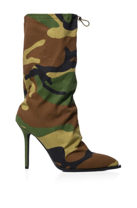AZALEA WANG ARIELLA SLOUCH STILETTO BOOTIE IN CAMO
