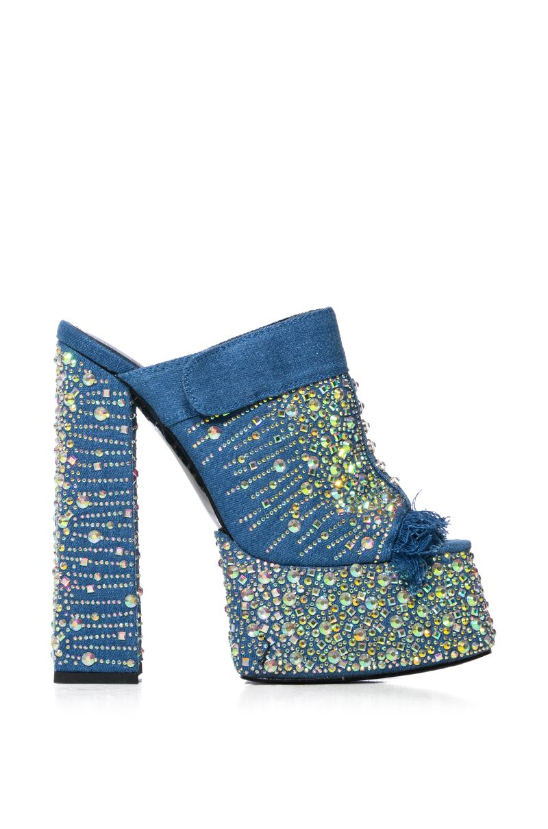 AZALEA WANG BALLIN OUT EMBELLISHED CHUNKY PLATFORM MULE IN DENIM