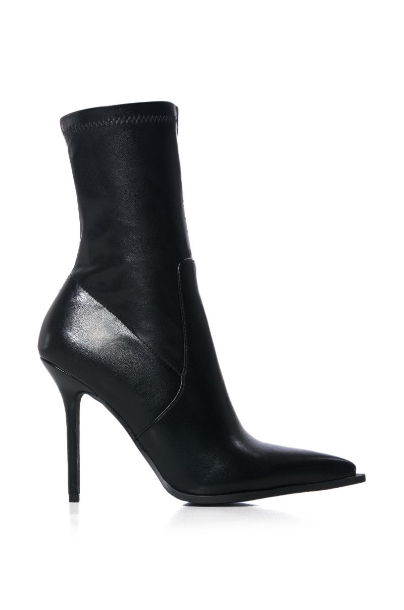 AZALEA WANG KATHERINE PU STILETTO BOOTIE IN BLACK