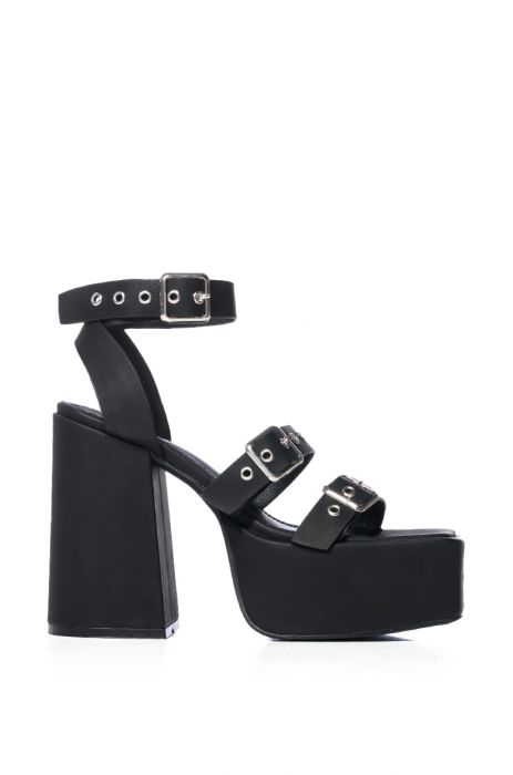 AZALEA WANG RHIANNON CHUNKY PLATFORM SANDAL IN BLACK