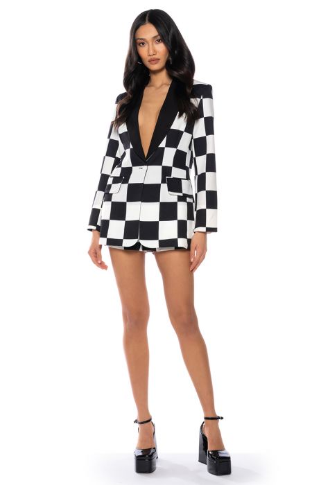 CHECKMATE FITTED MID RISE SHORTS in BLACK WHITE