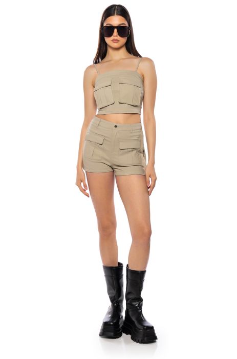PENNIE CARGO SHORTS IN BEIGE
