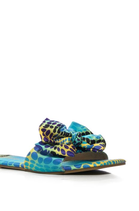 VACATION MODE FLAT BOW SANDAL IN BLUE MULTI