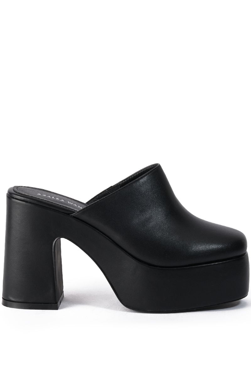 AZALEA WANG CAMBRIA BLACK CHUNKY CLOG in BLACK