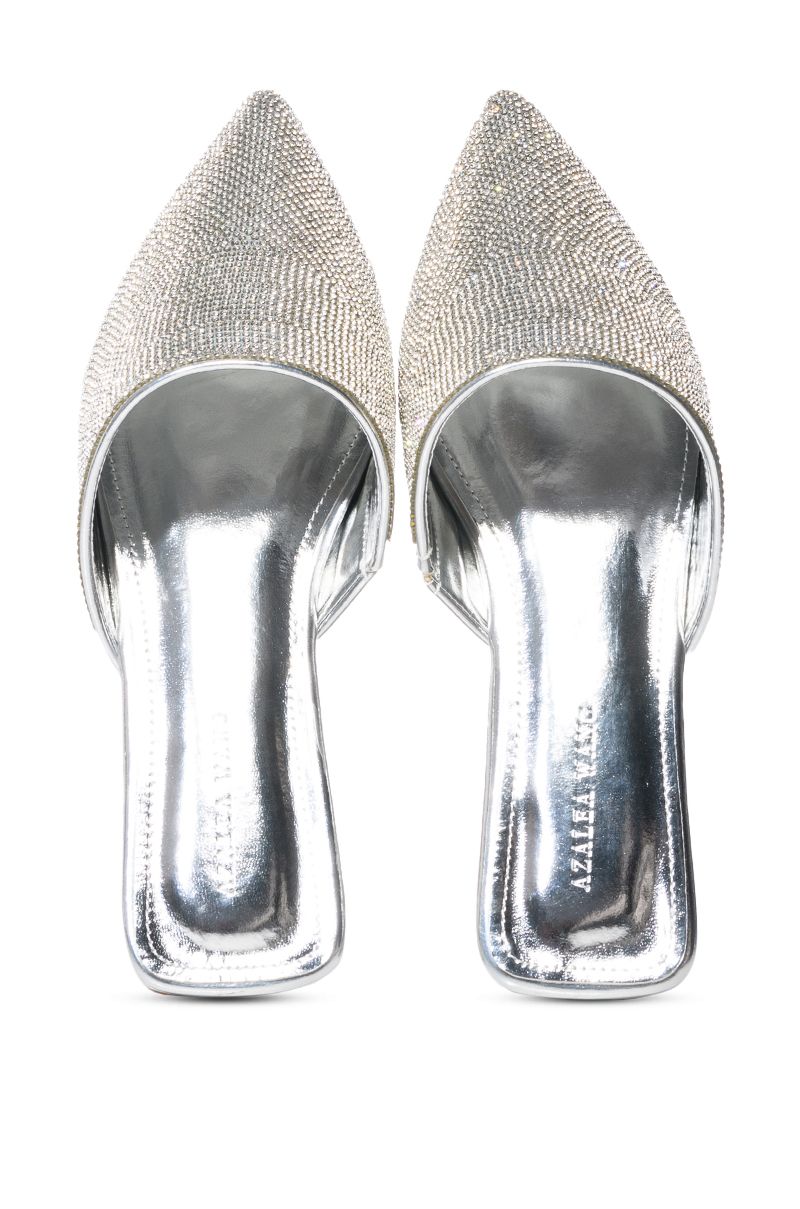 AZALEA WANG COLBY SILVER POINTED TOE FLAT IN SILVER
