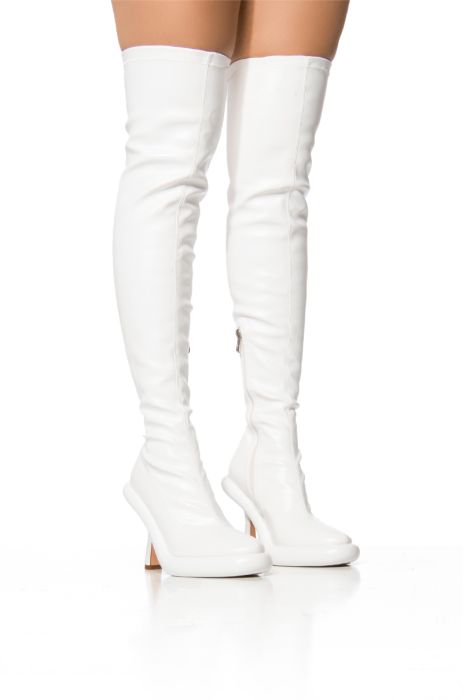AZALEA WANG EMERIE WHITE BOOT