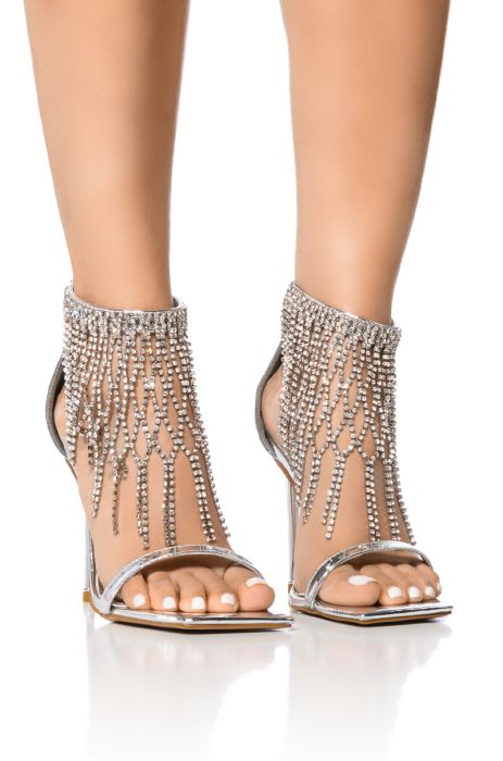 AZALEA WANG EMPRESS SILVER RHINESTONE DRAPE SANDAL IN SILVER