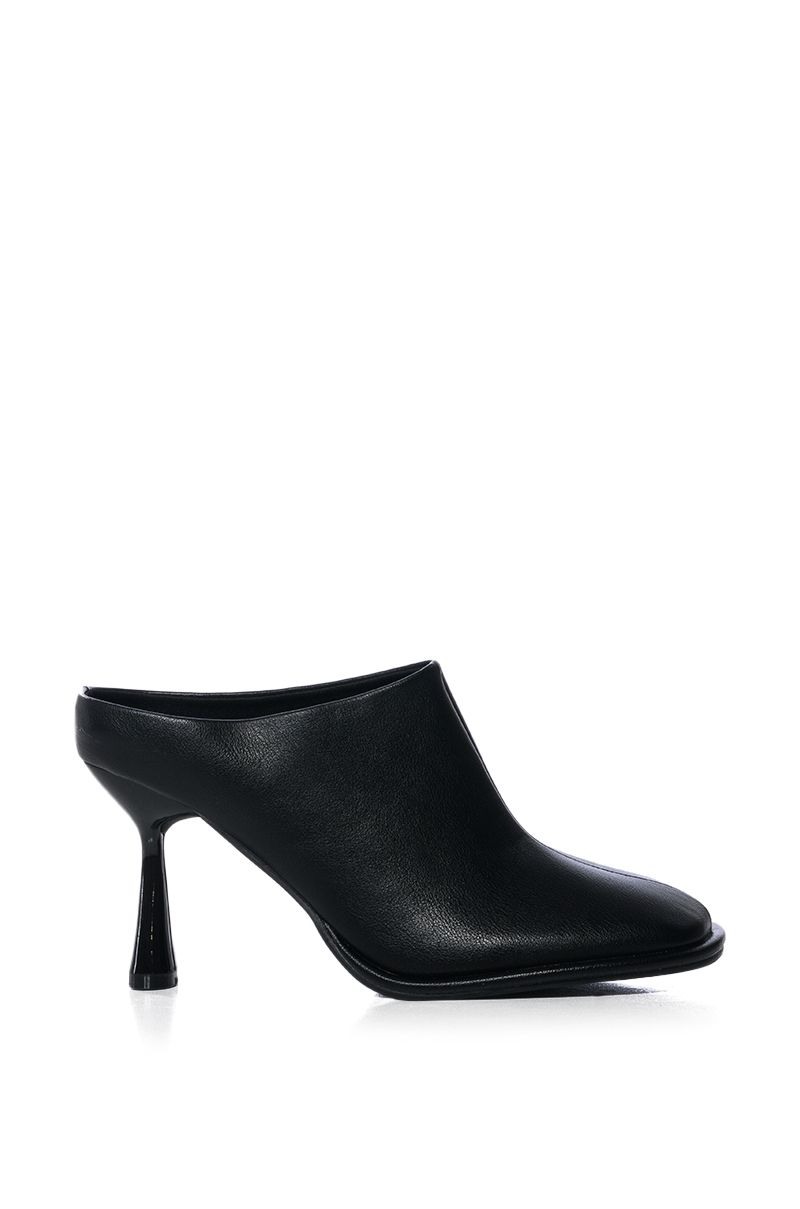 AZALEA WANG FRANCIA BLACK PUMP IN BLACK