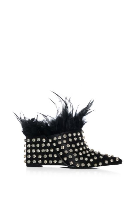 AZALEA WANG LAVINA FEATHER EMBELLISHED WEDGE MULE IN BLACK