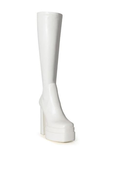 AZALEA WANG MAXINE CHUNKY PLATFORM BOOT WITH 4 WAY STRETCH IN WHITE
