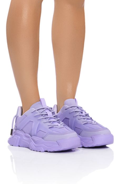 AZALEA WANG MIC DROP FLATFORM SNEAKER IN PURPLE