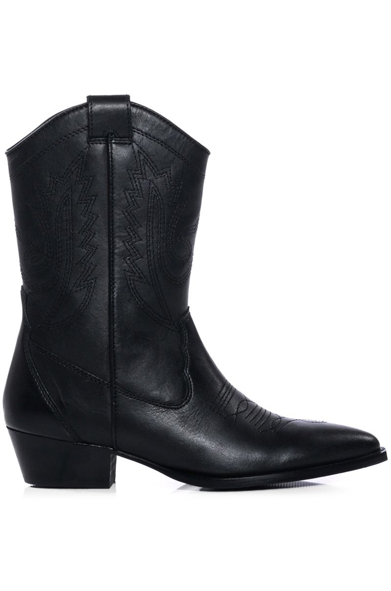 AZALEA WANG GENUINE LEATHER MOCO BLACK WESTERN BOOT in BLACK