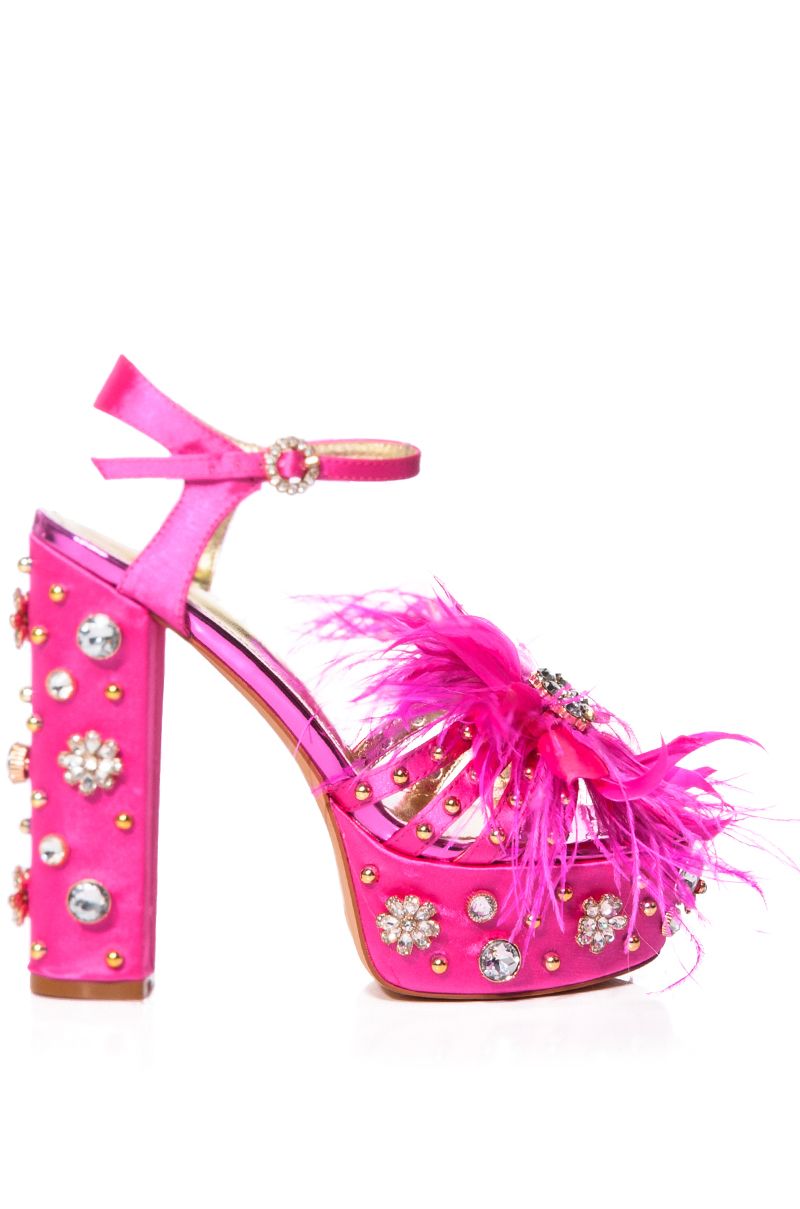 AZALEA WANG PALAZZO MOMENTO EMBELLISHED CHUNKY SANDAL IN FUCHSIA
