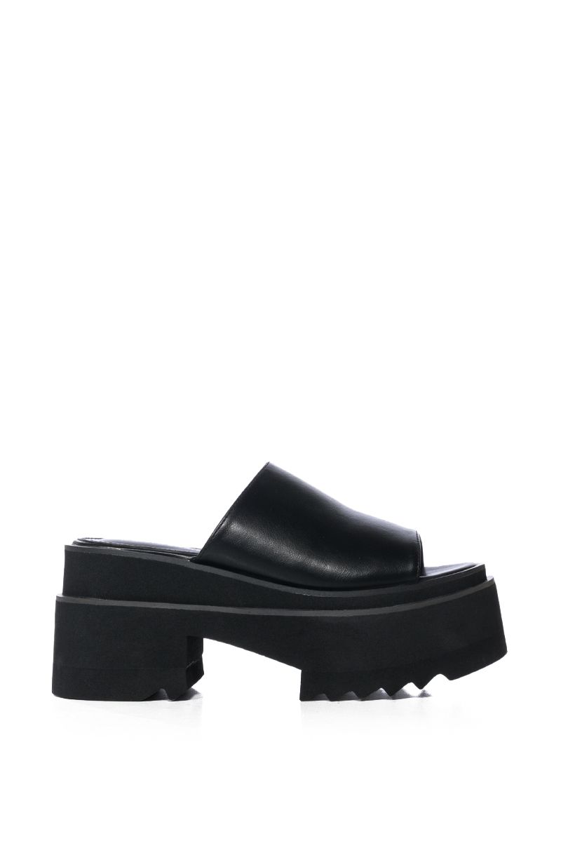 AZALEA WANG SAFIA CHUNKY PLATFORM MULE IN BLACK