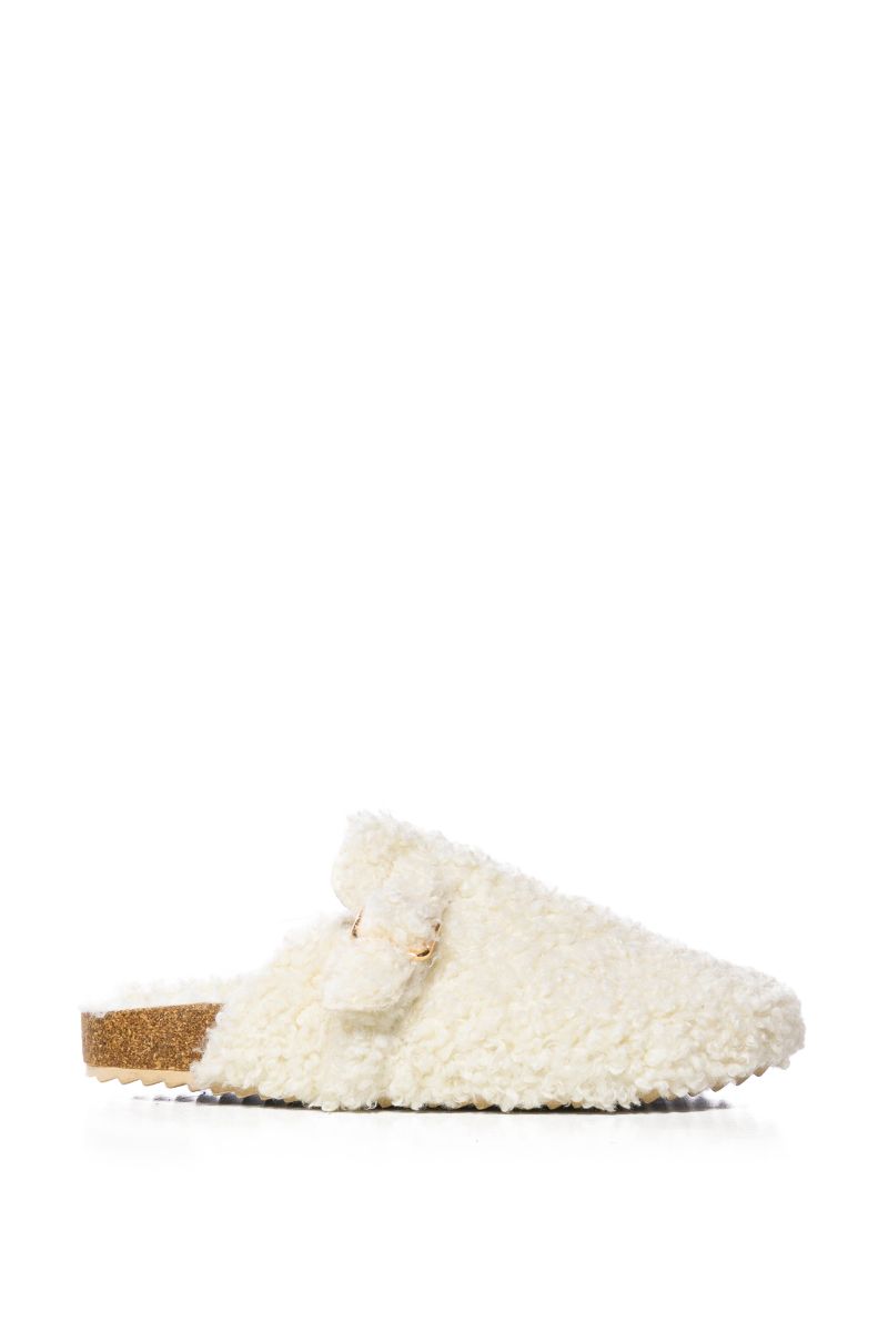 AZALEA WANG TAHLA SHERPA CLOG IN WHITE
