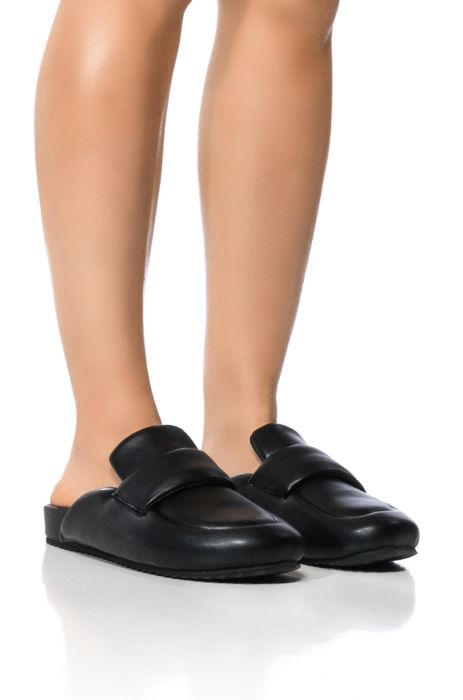 AZALEA WANG THORTON LOAFER SLIDE IN BLACK