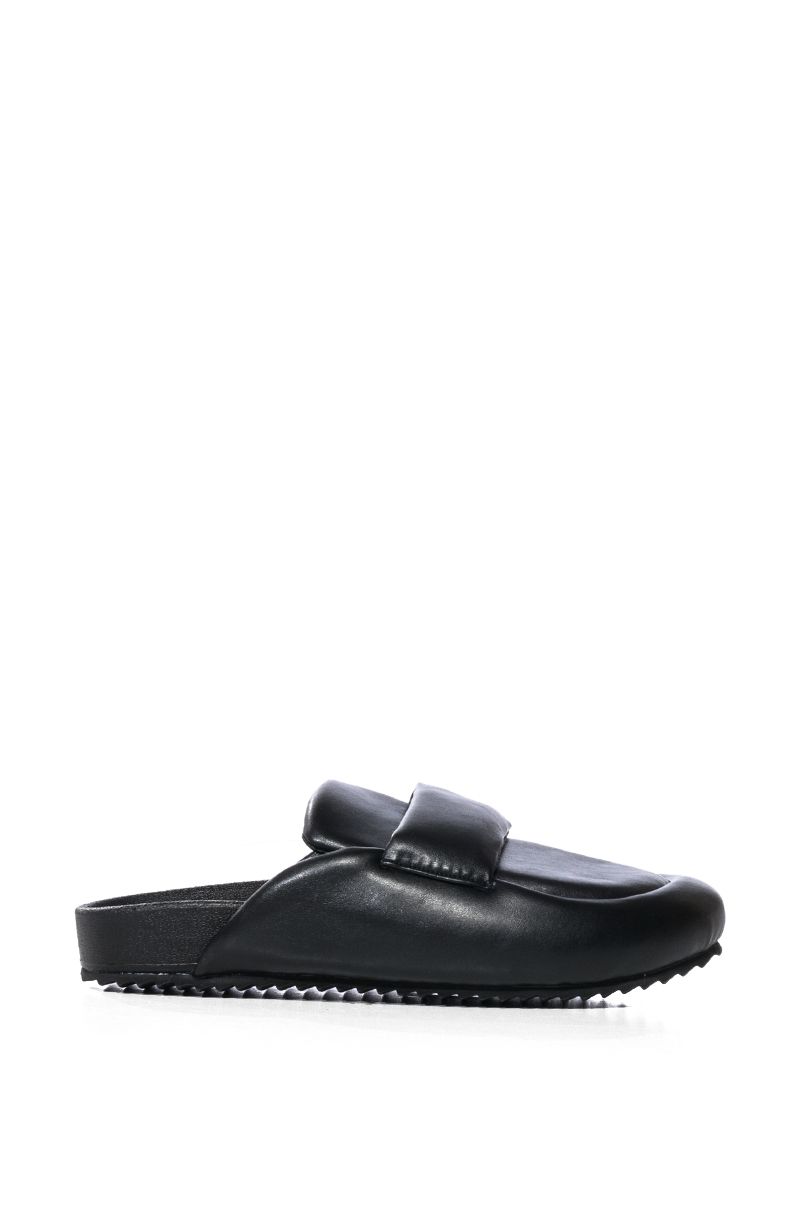 AZALEA WANG THORTON LOAFER SLIDE IN BLACK