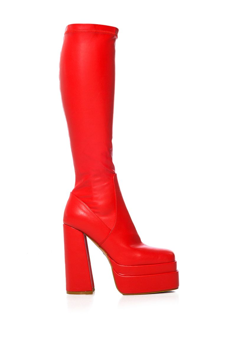 AZALEA WANG TO THE MAX CHUNKY STRETCH BOOT WITH 4 WAY STRETCH IN RED
