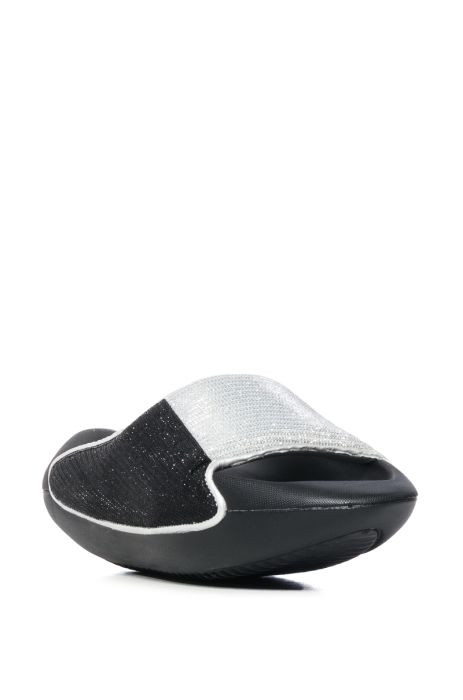 EGOMAR SPARKLY METALLIC DESIGN SLIP ON SANDAL IN SILVER