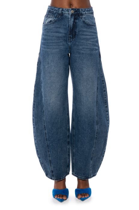 GENIE WIDE LEG JEANS IN MEDIUM BLUE