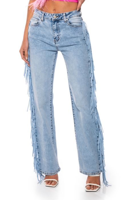 LET LOOSE FRINGE SIDE JEANS IN LIGHT BLUE DENIM