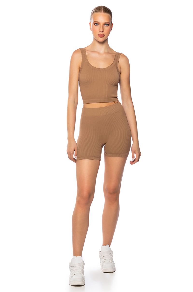 PAXTON LISA HI RISE BIKER SHORT IN MOCHA