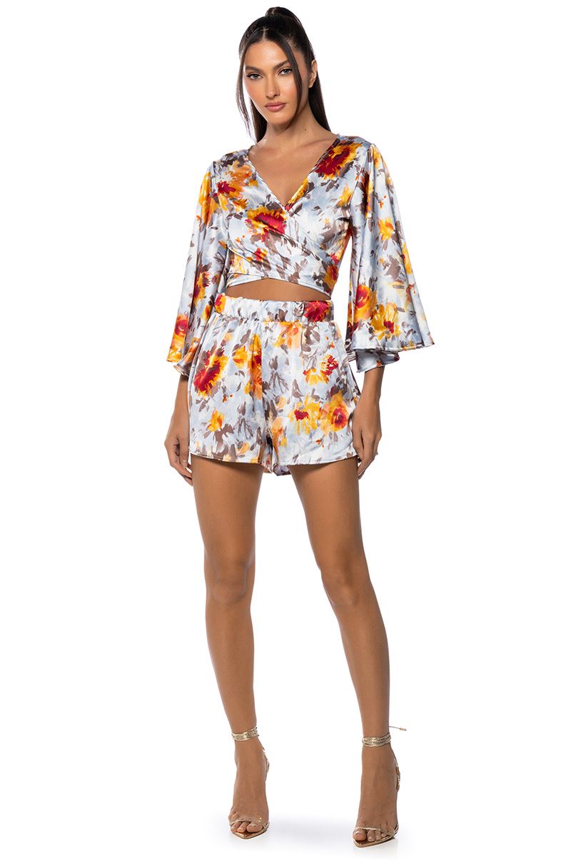 PRETTIEST PROBLEM BLOUSE AND SHORT SET IN BLUE MULTI