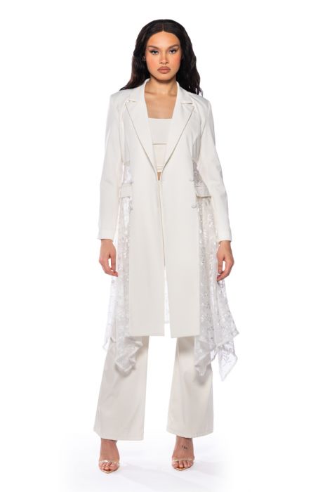 SPRING HAS SPRUNG LACE TRENCH in white