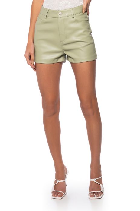 TE QUIERO FAUX LEATHER SHORT IN MINT