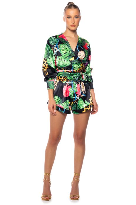 TROPICAL MOOD FLOUNCY SATIN SHORTS in black floral