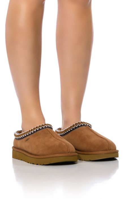 UGG TASMAN SLIPPER IN CHESTNUT
