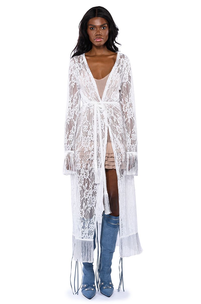 UPGRADE YOU LACE DUSTER in WHITE